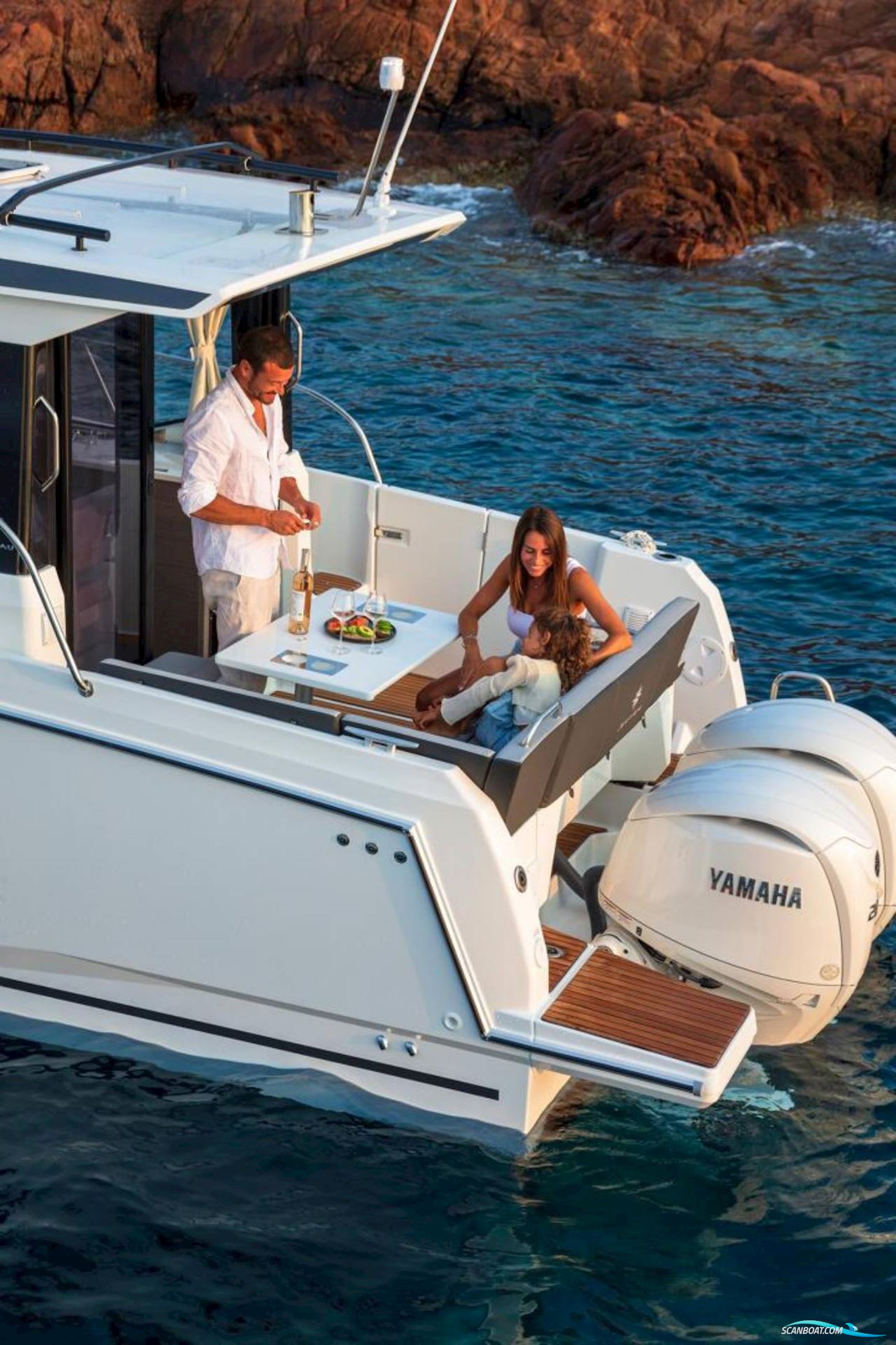 Jeanneau Merry Fisher 895 - 2 X 200 HK Yamaha