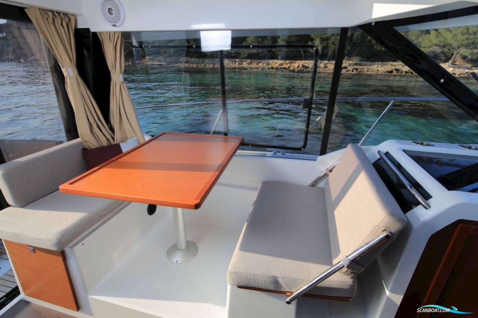 Jeanneau Merry Fisher 895 Cruiser