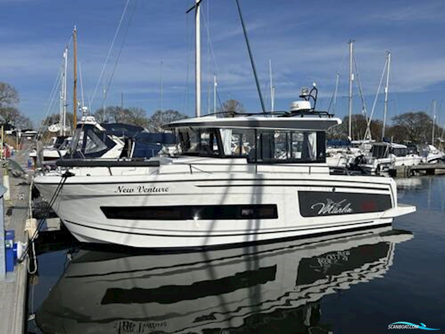 Jeanneau Merry Fisher 895 Marlin Motorboat 2020, with Suzuki 200 Apx engine, United Kingdom