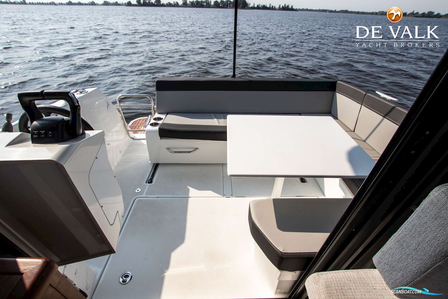 Jeanneau Merry Fisher 895