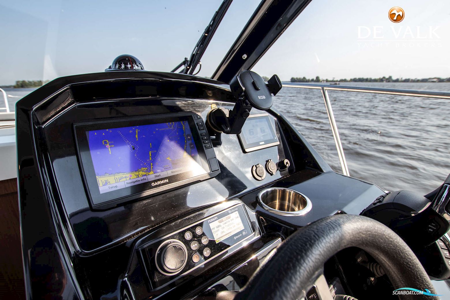 Jeanneau Merry Fisher 895