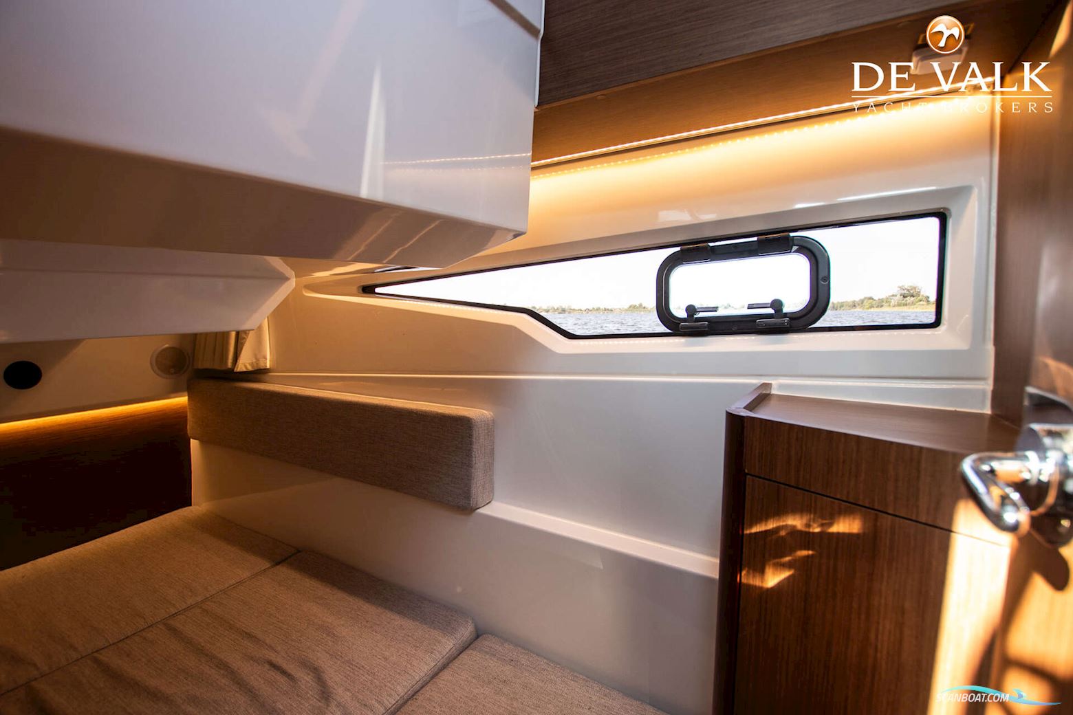 Jeanneau Merry Fisher 895