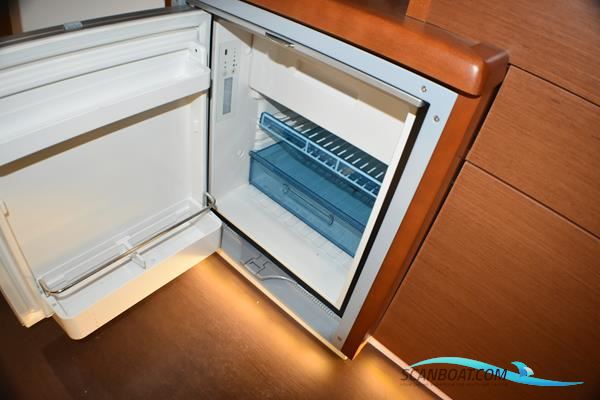 Jeanneau Merry Fisher 895