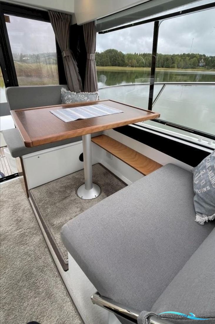 Jeanneau Merry Fisher 895