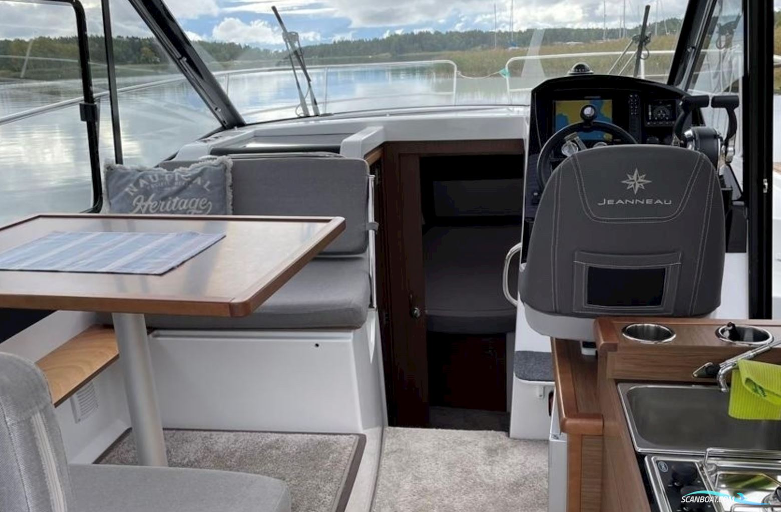 Jeanneau Merry Fisher 895