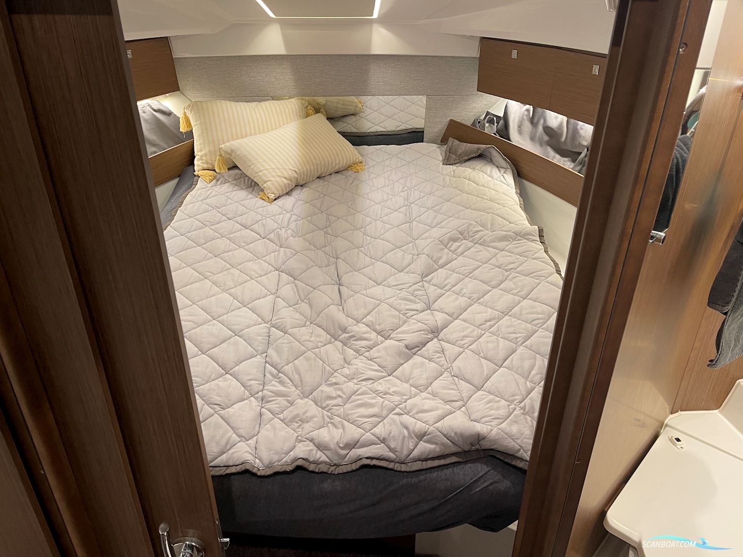 Jeanneau Merry Fisher 895