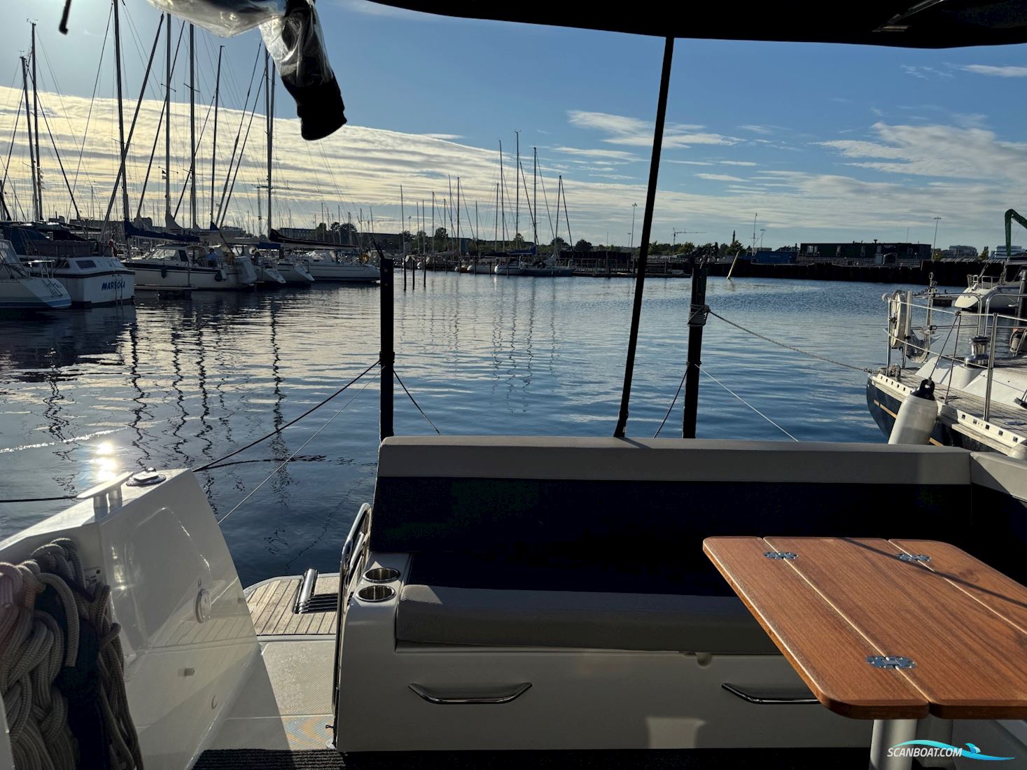 Jeanneau Merry Fisher 895