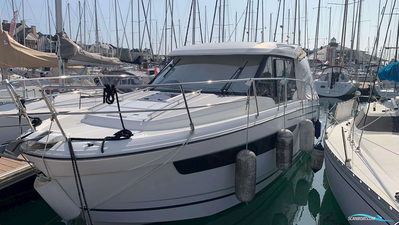 Jeanneau MERRY FISHER 895 Motorboat 2018, with Yamaha engine, France