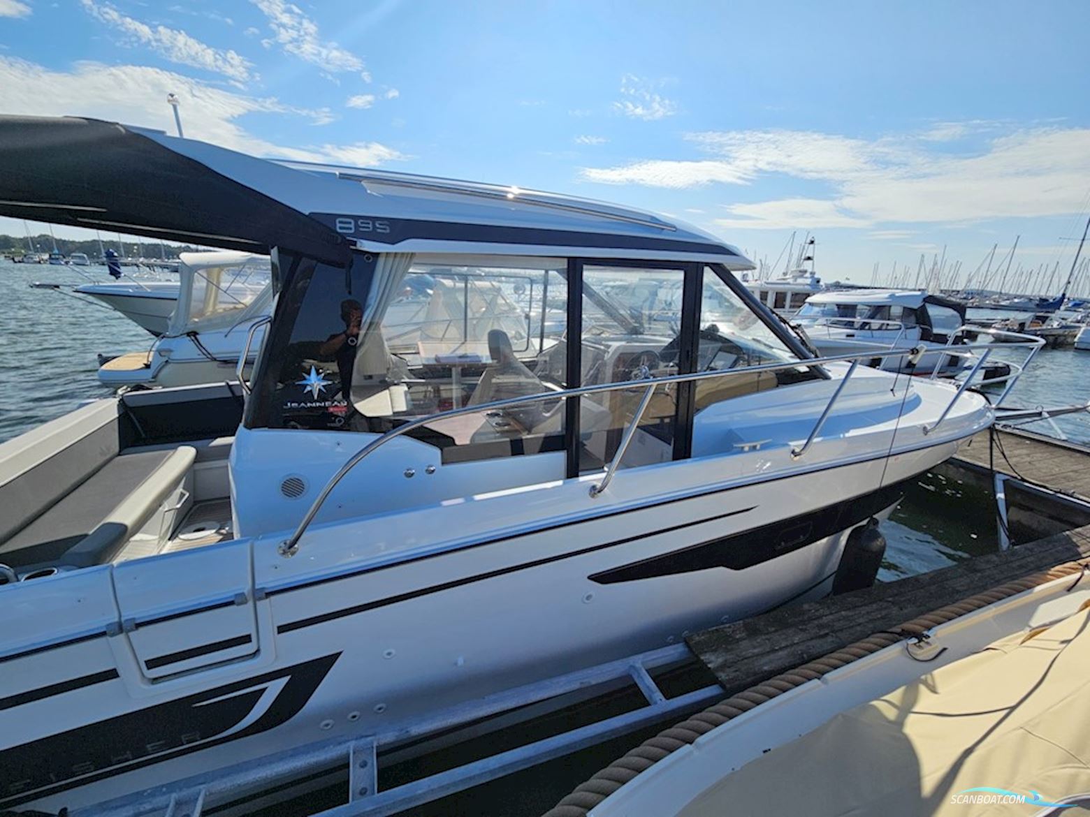 Jeanneau Merry Fisher 895