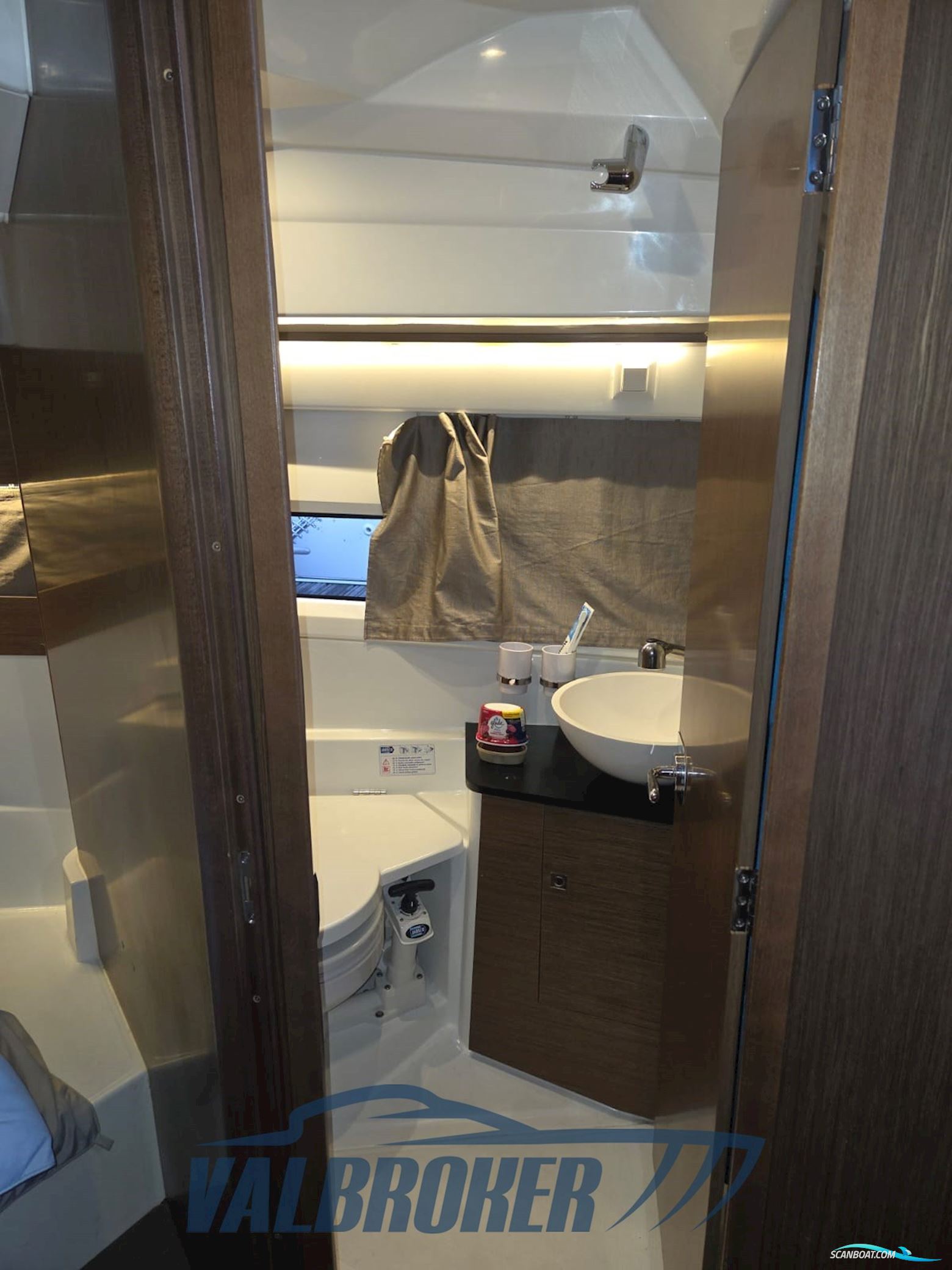 Jeanneau Merry Fisher 895