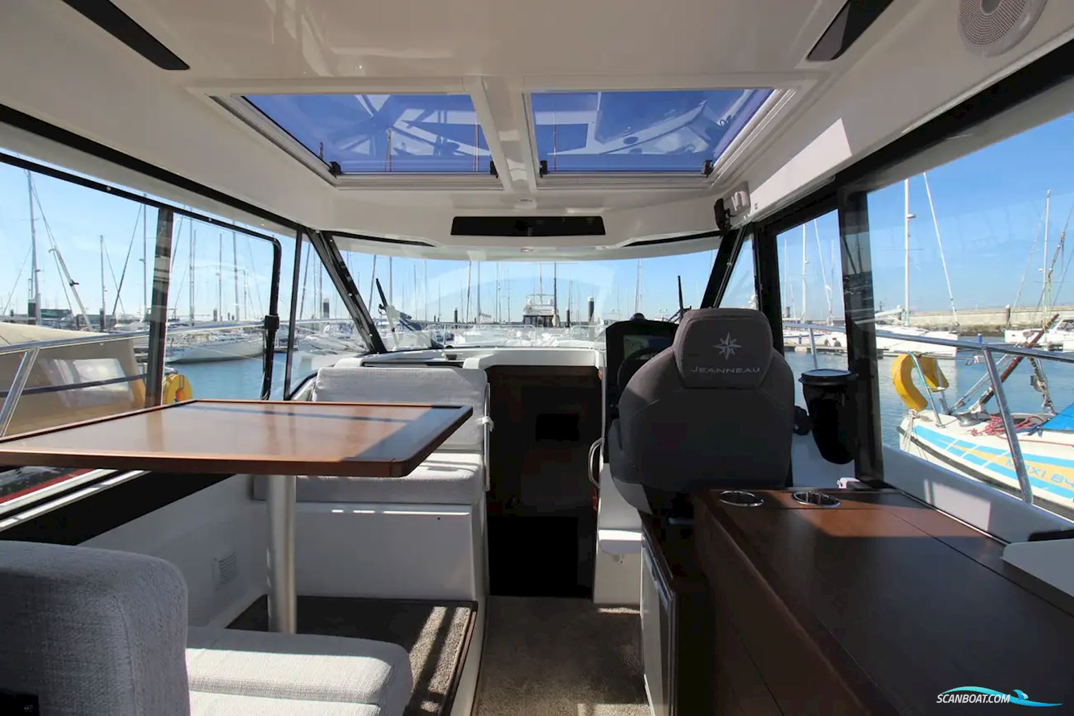 Jeanneau Merry Fisher 895