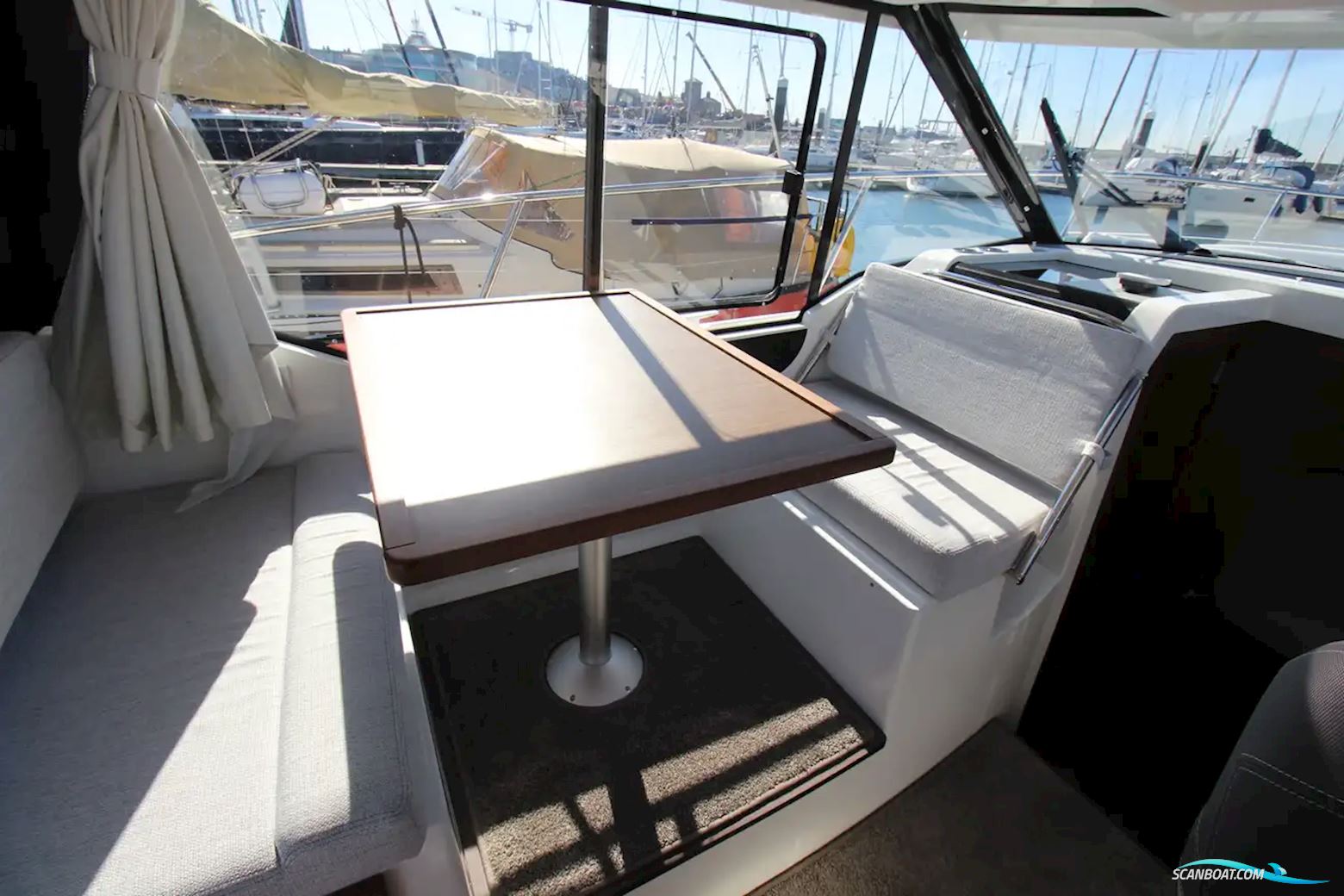 Jeanneau Merry Fisher 895