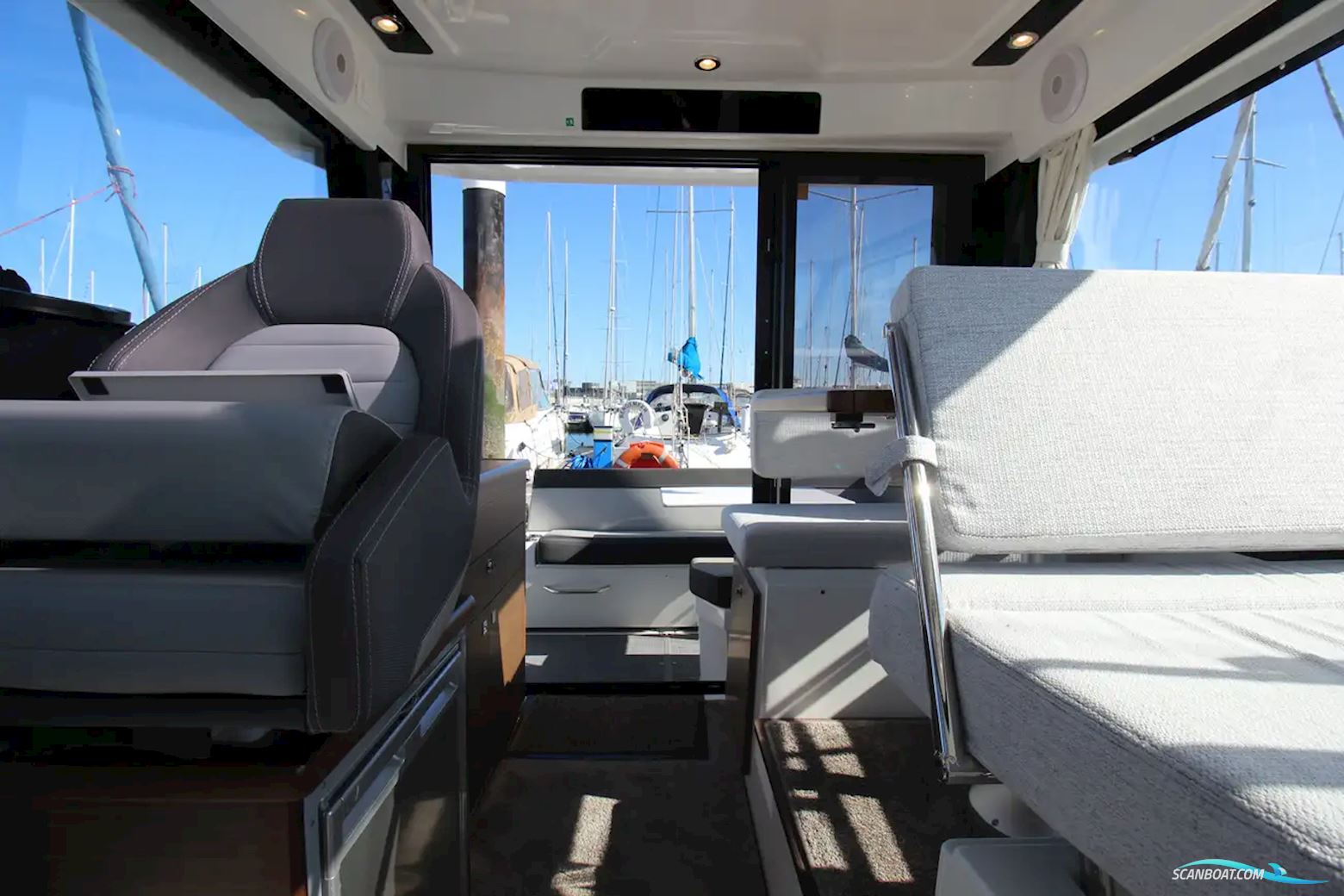Jeanneau Merry Fisher 895