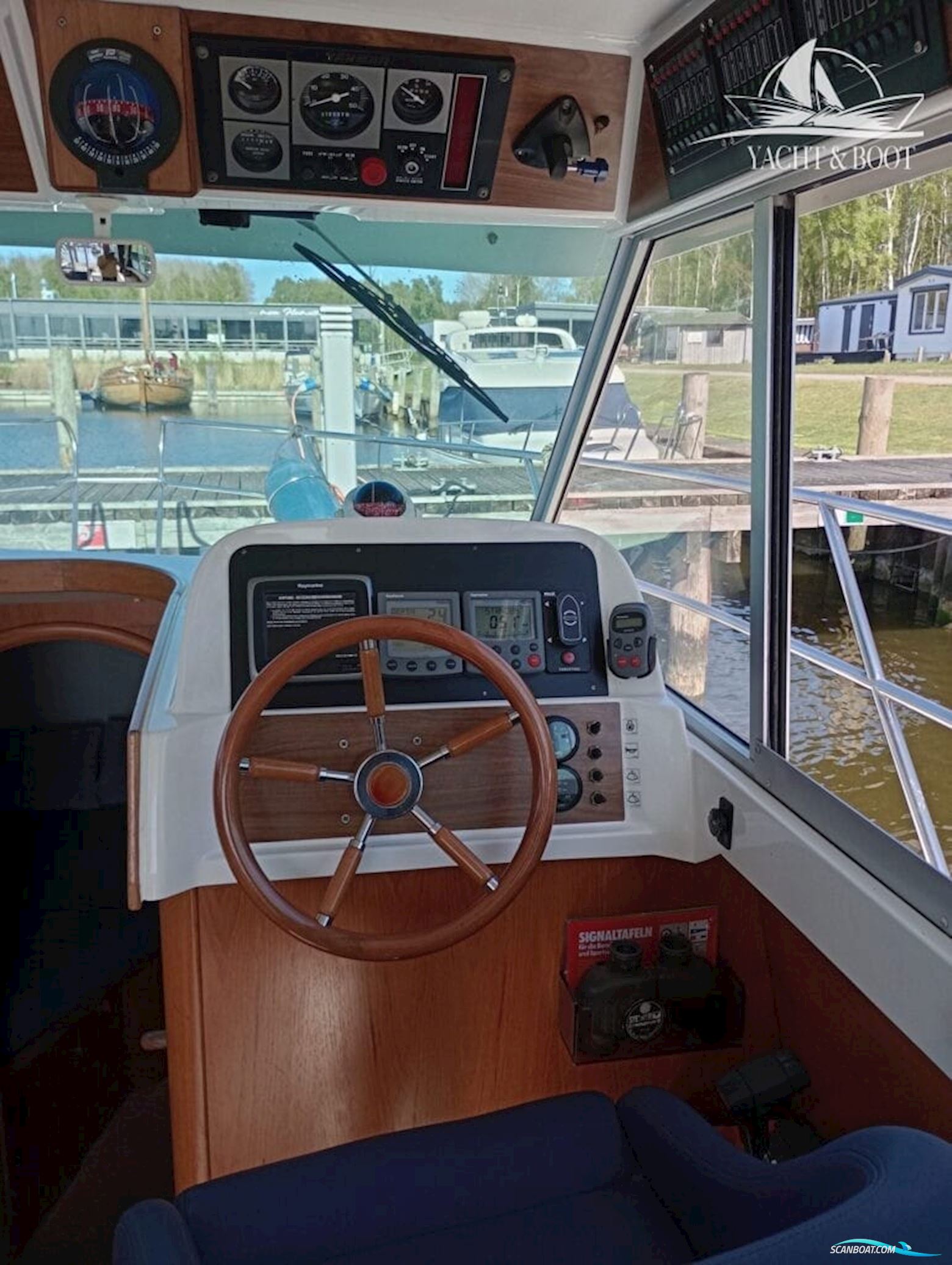 Jeanneau Merry Fisher 900