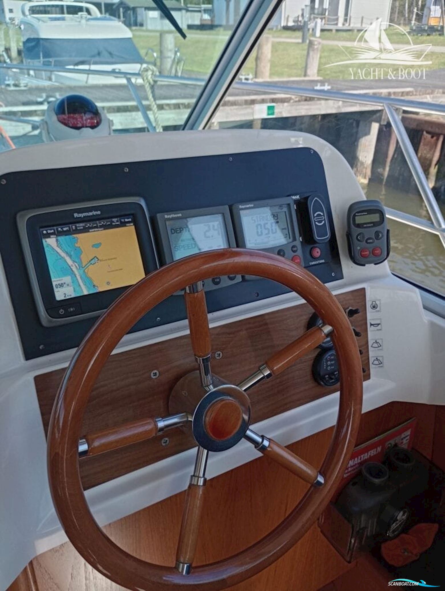 Jeanneau Merry Fisher 900