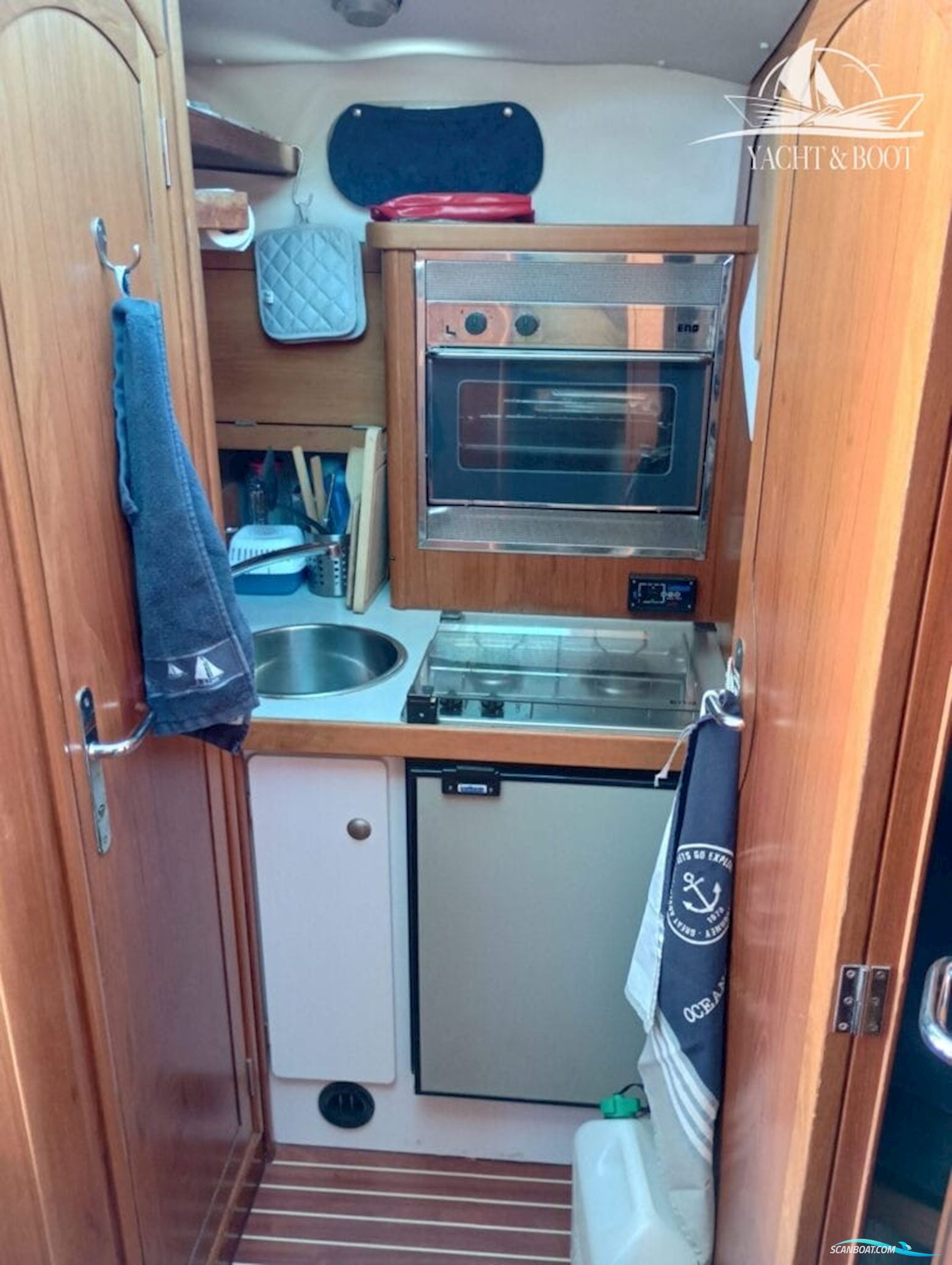 Jeanneau Merry Fisher 900