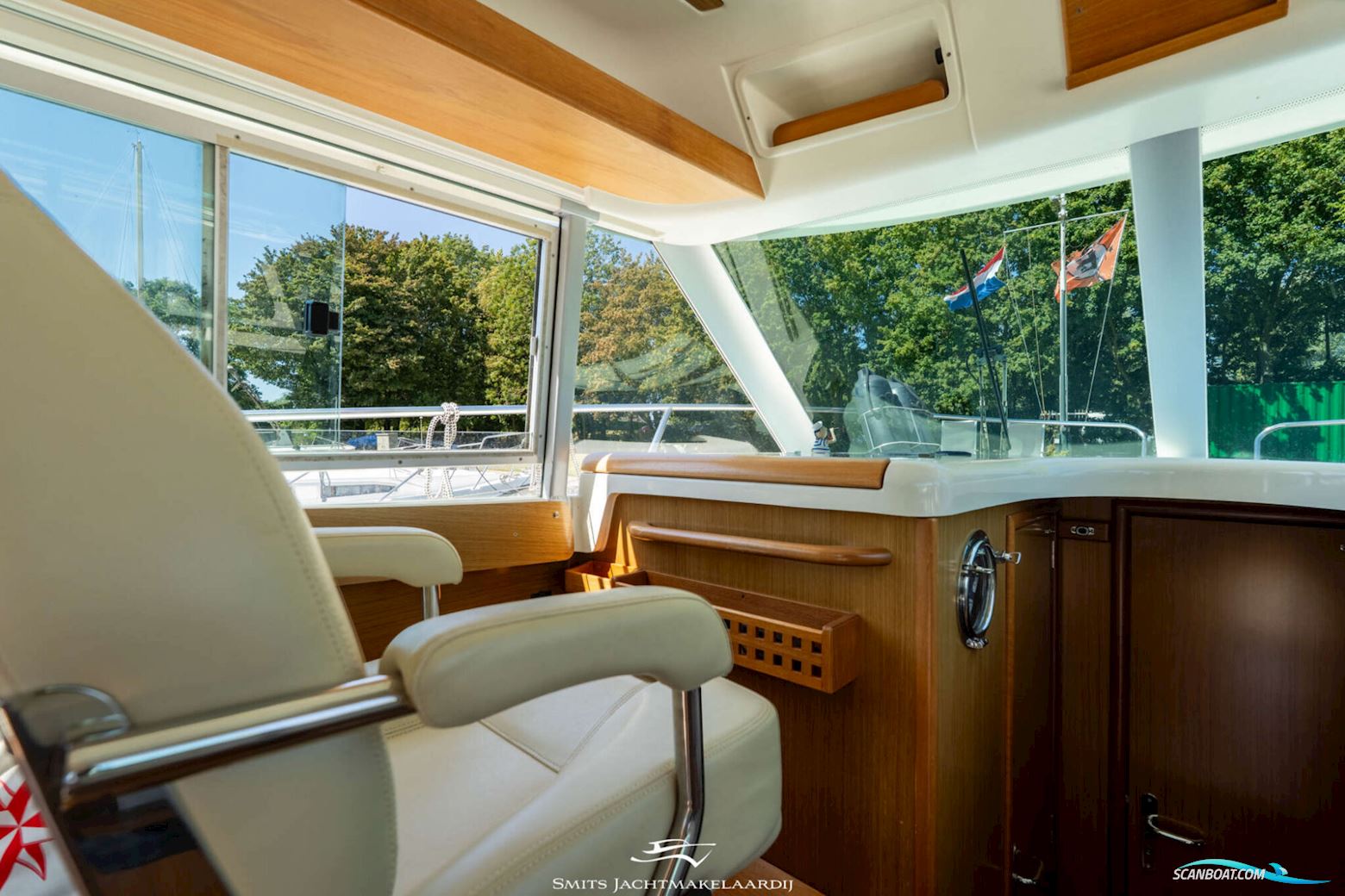 Jeanneau Merry Fisher 9.25 Flybridge