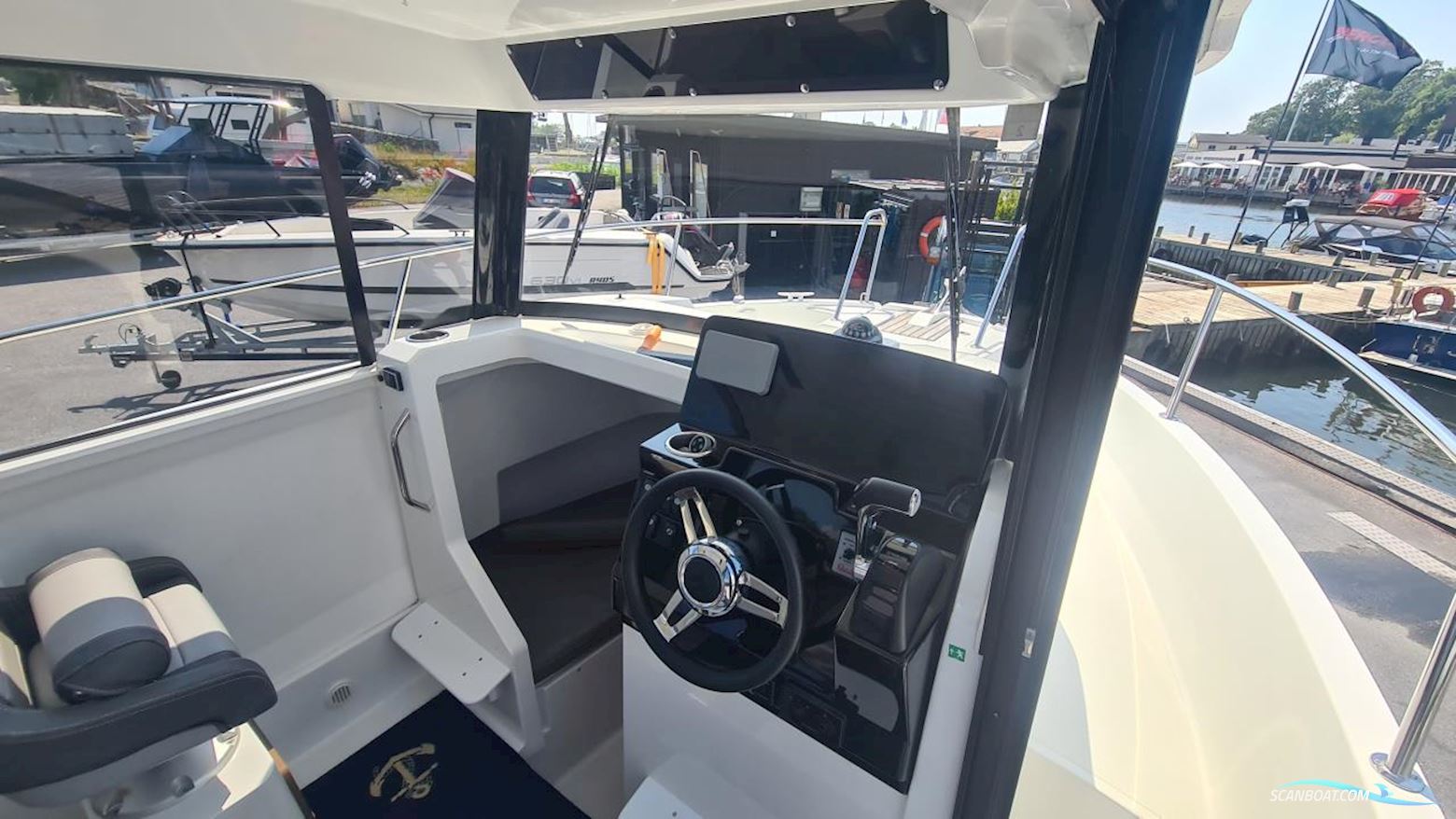 JEANNEAU MOTORBÅT 795 MERRY FISHER MARLIN