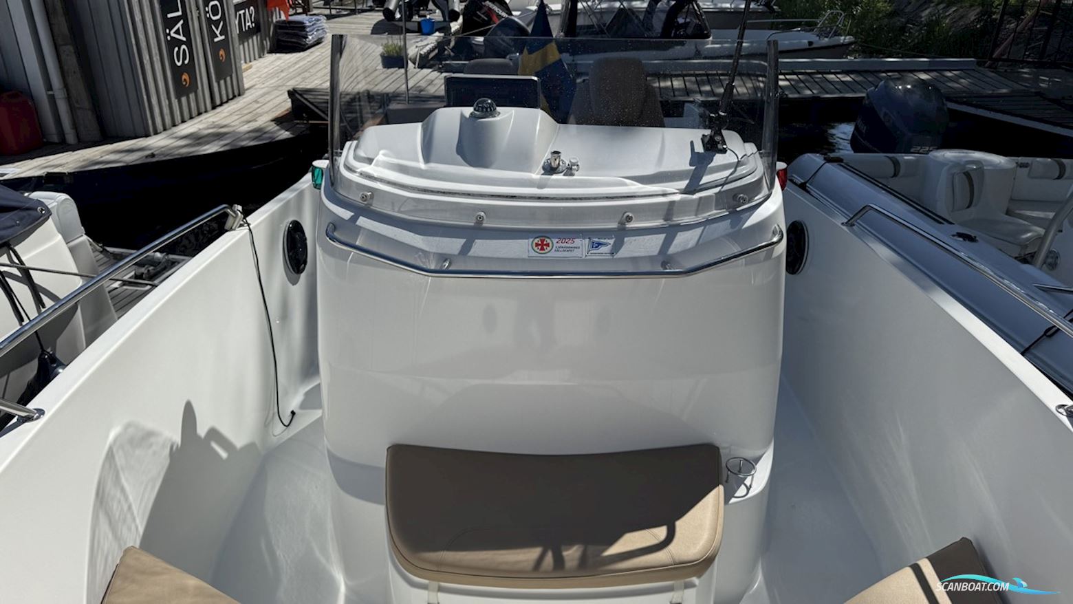 Jeanneau Motorbåt Cap Camarat 7.5 CC