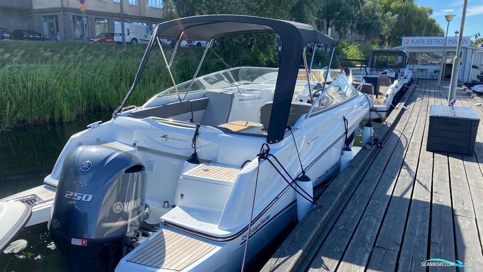 JEANNEAU MOTORBÅT CAP CAMARAT 7.5 DC Motorboat 2019, with  Yamaha engine, Sweden