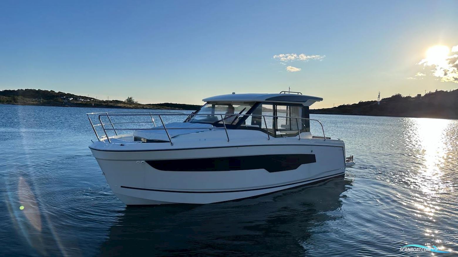 JEANNEAU MOTORBÅT MERRY FISHER 895