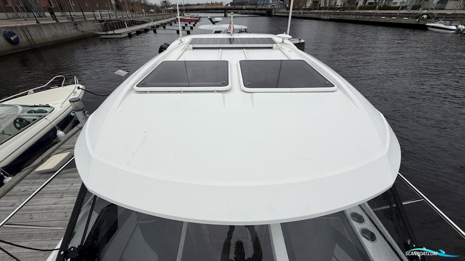 JEANNEAU MOTORBÅT MERRY FISHER 895