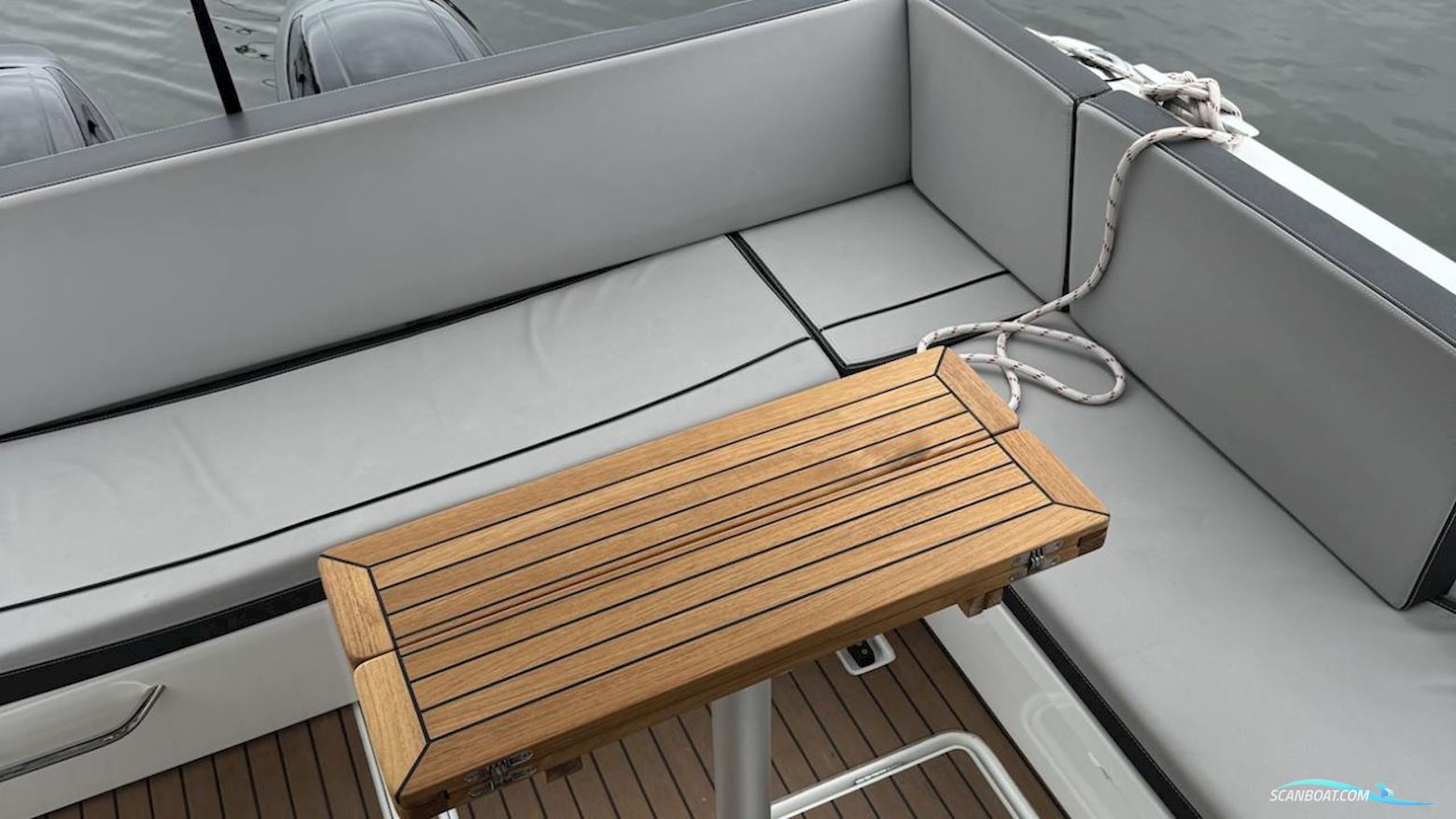 JEANNEAU MOTORBÅT MERRY FISHER 895