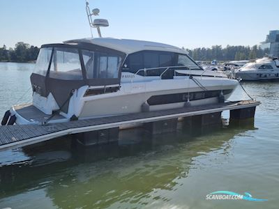 Jeanneau NC 33 Motorboat 2018, with Volvo Penta engine, Finland