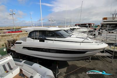 Jeanneau NC 33 Motorboat 2022, with Volvo Penta engine, Ireland