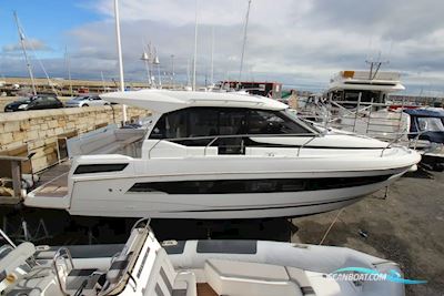 Jeanneau NC 33 Motorboat 2022, with Volvo Penta engine, Ireland