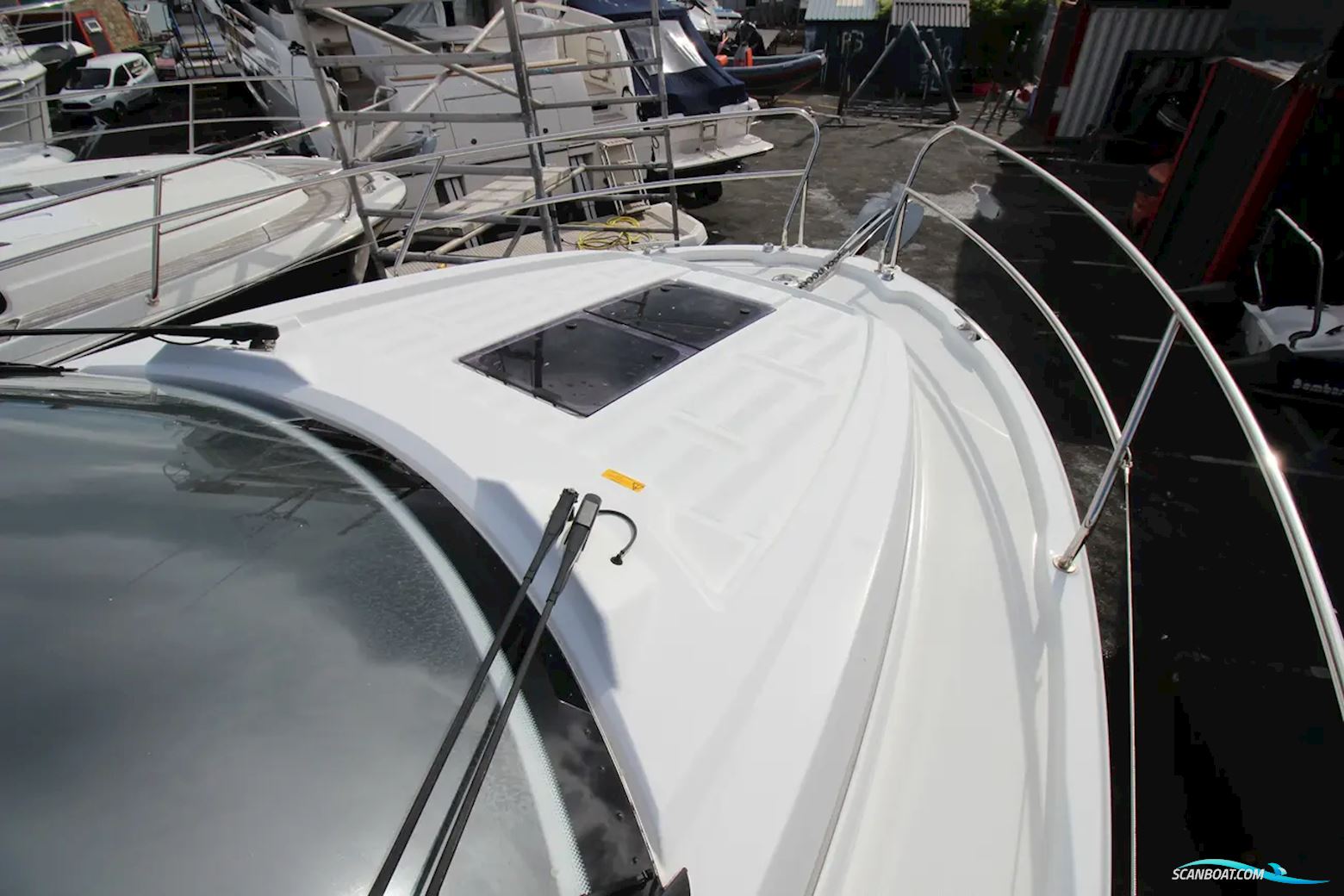 Jeanneau NC 33