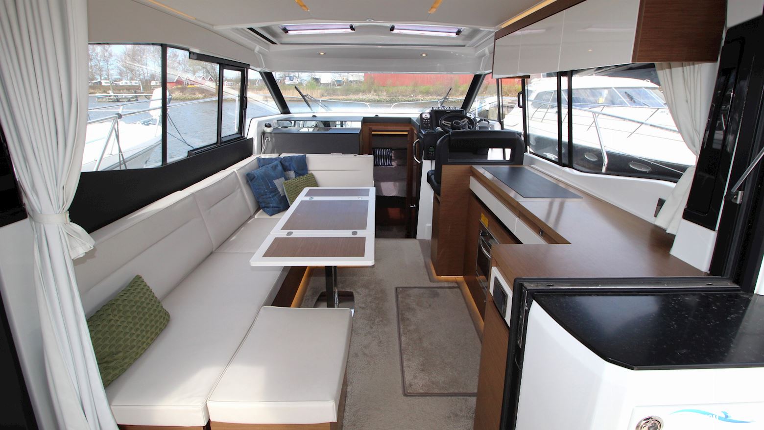 Jeanneau NC 37 