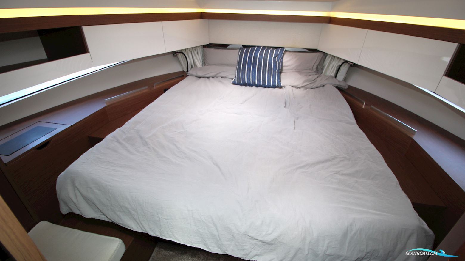 Jeanneau NC 37 