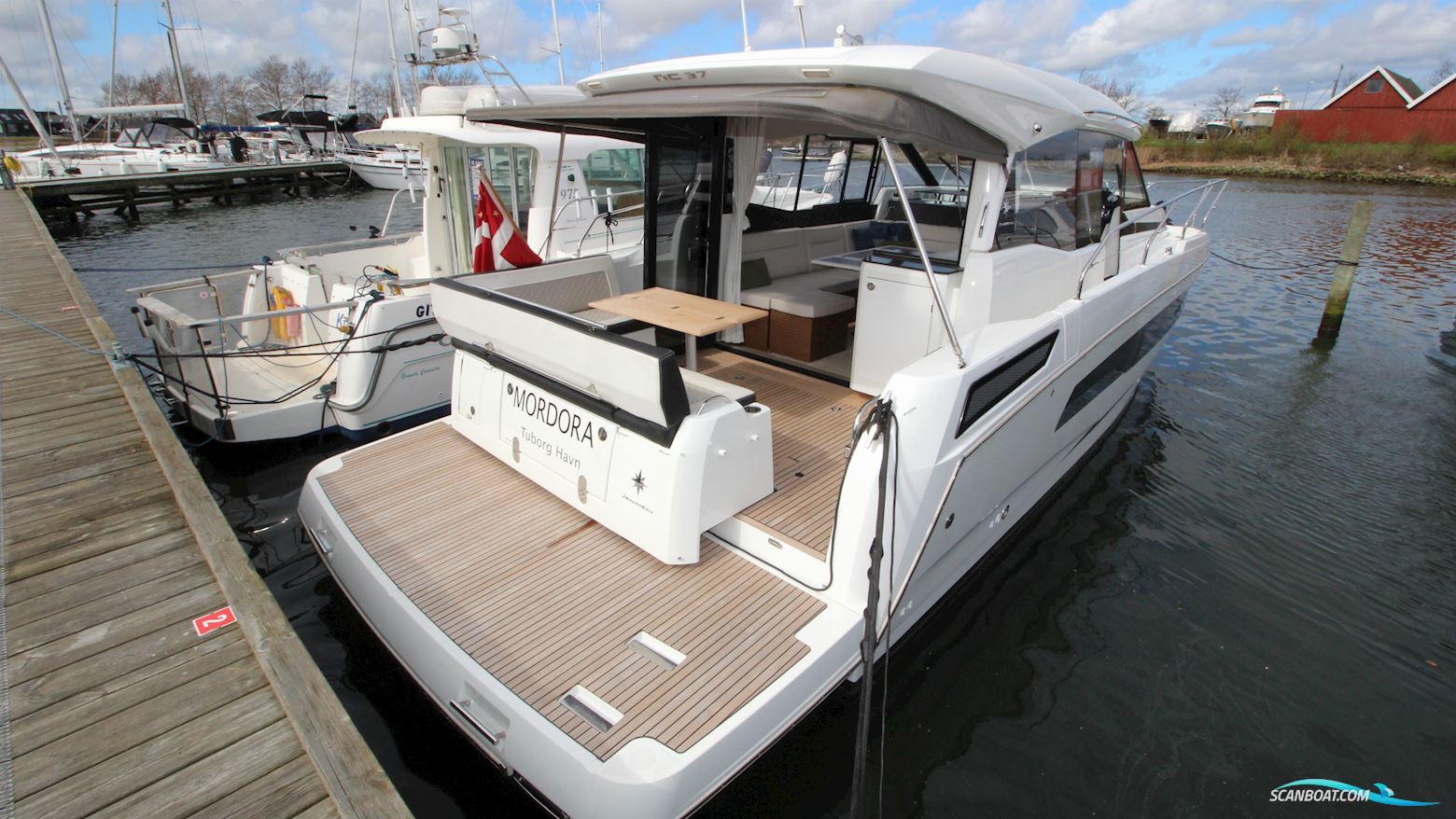 Jeanneau NC 37 