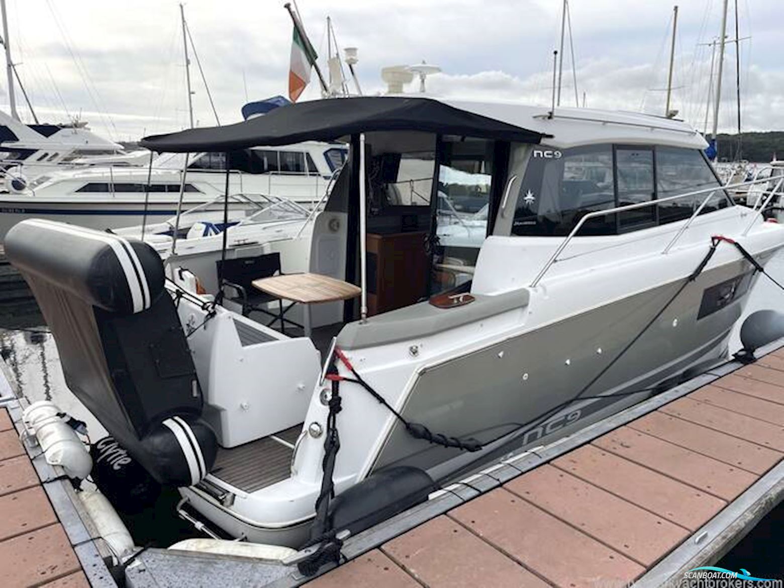 Jeanneau NC 9