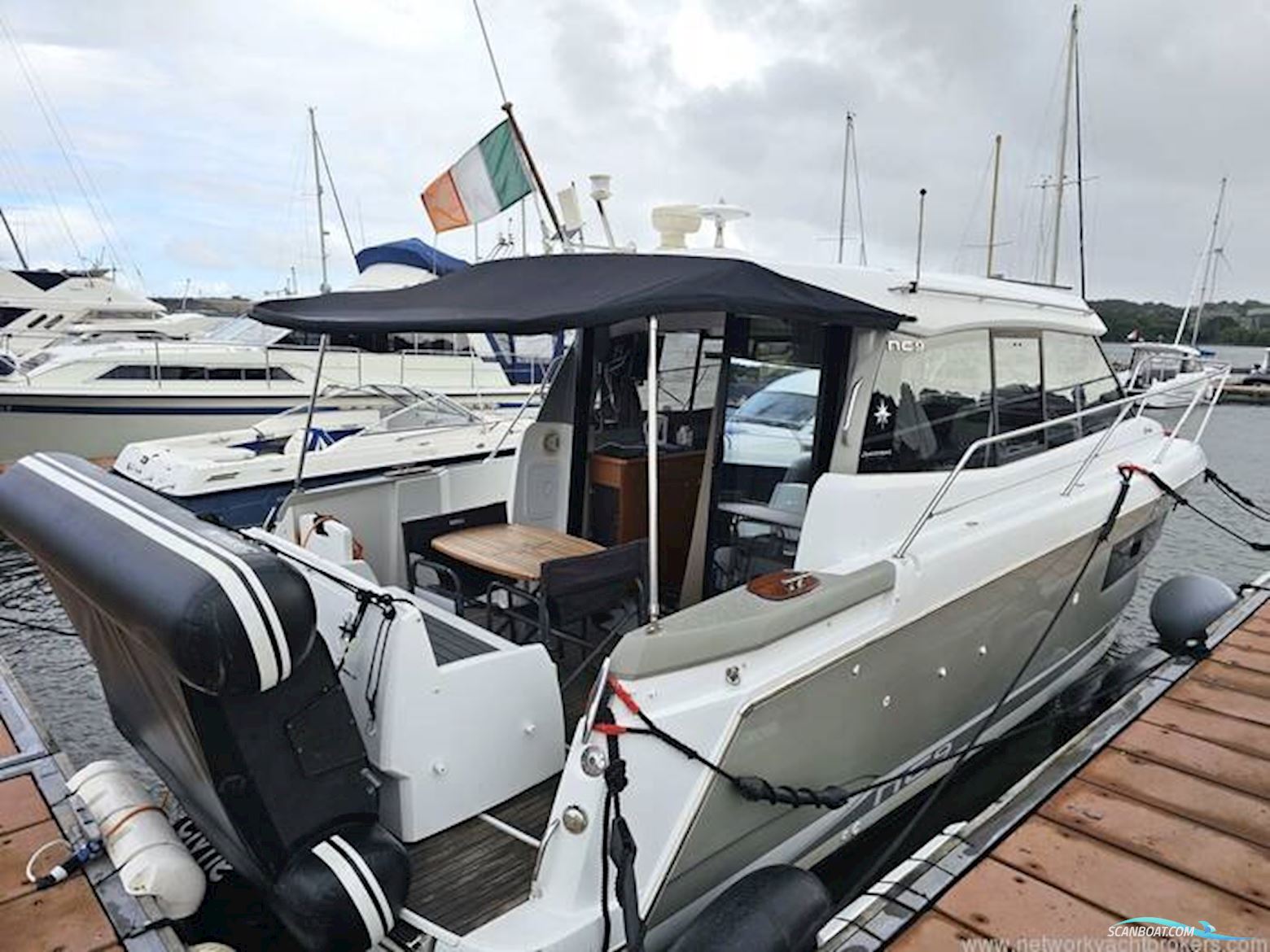 Jeanneau NC 9