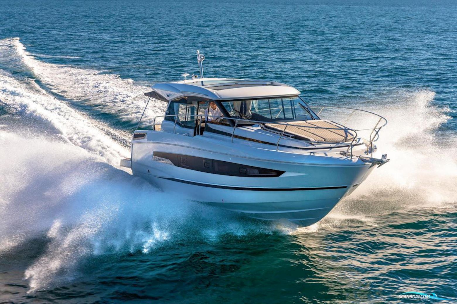 Jeanneau NC37 NC-37 Laatste Modellen! New Concept Motorboat 2024, with Mercruiser engine, The Netherlands