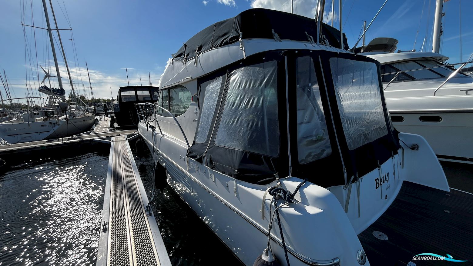 Jeanneau Prestige 32 Fly