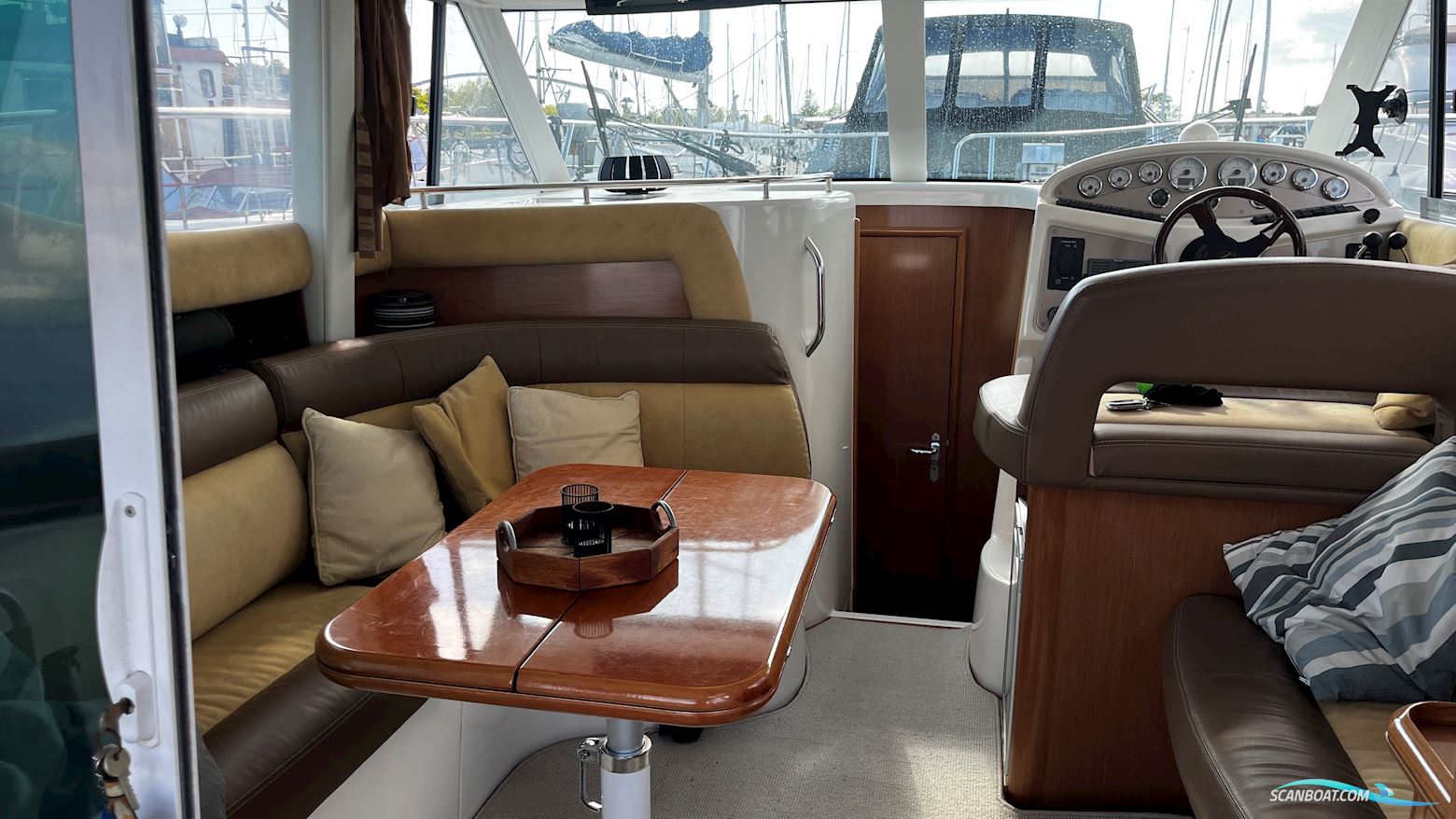 Jeanneau Prestige 32 Fly
