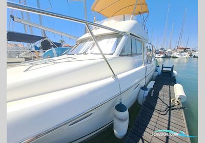 Jeanneau Prestige 32 Fly Motorboat 2004, with Volvo Penta Tamd43 engine, Portugal