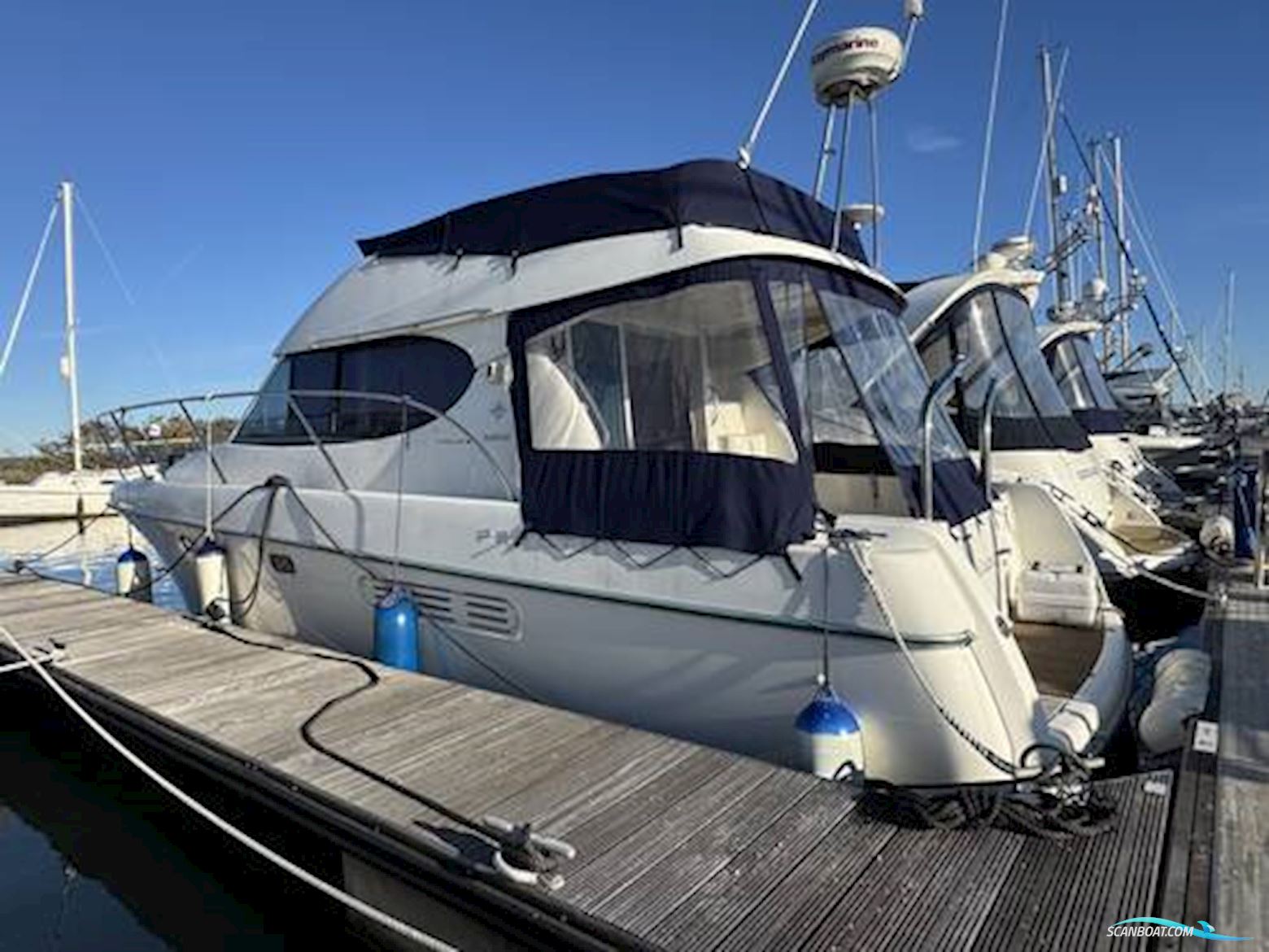 Jeanneau Prestige 32 Motorboat 2003, with Volvo Penta engine, United Kingdom