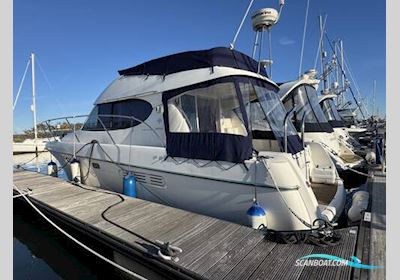 Jeanneau Prestige 32 Motorboat 2003, with Volvo Penta engine, United Kingdom