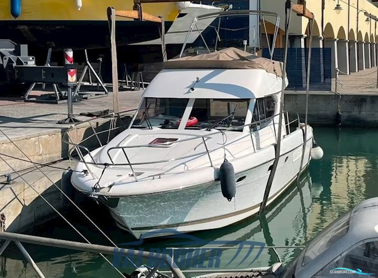 Jeanneau Prestige 32'