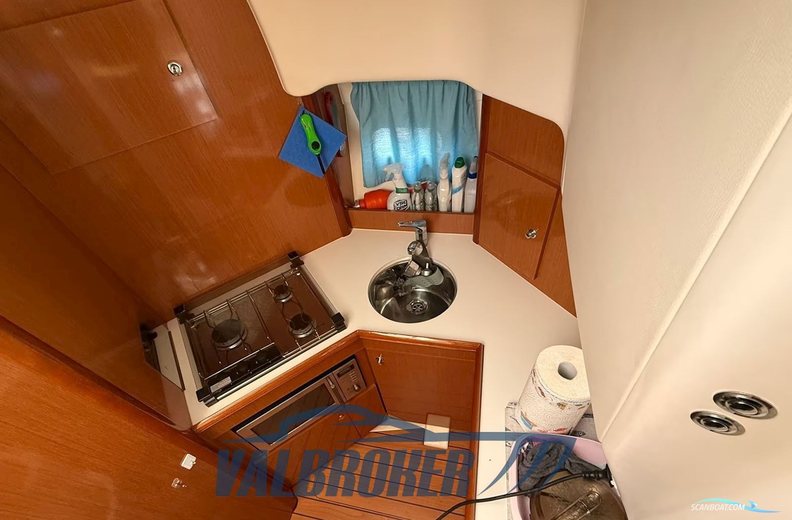 Jeanneau Prestige 32'