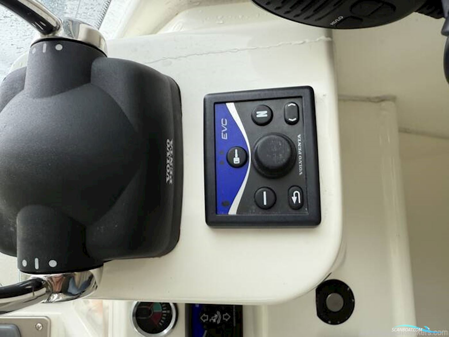 Jeanneau Prestige 34 S Hardtop