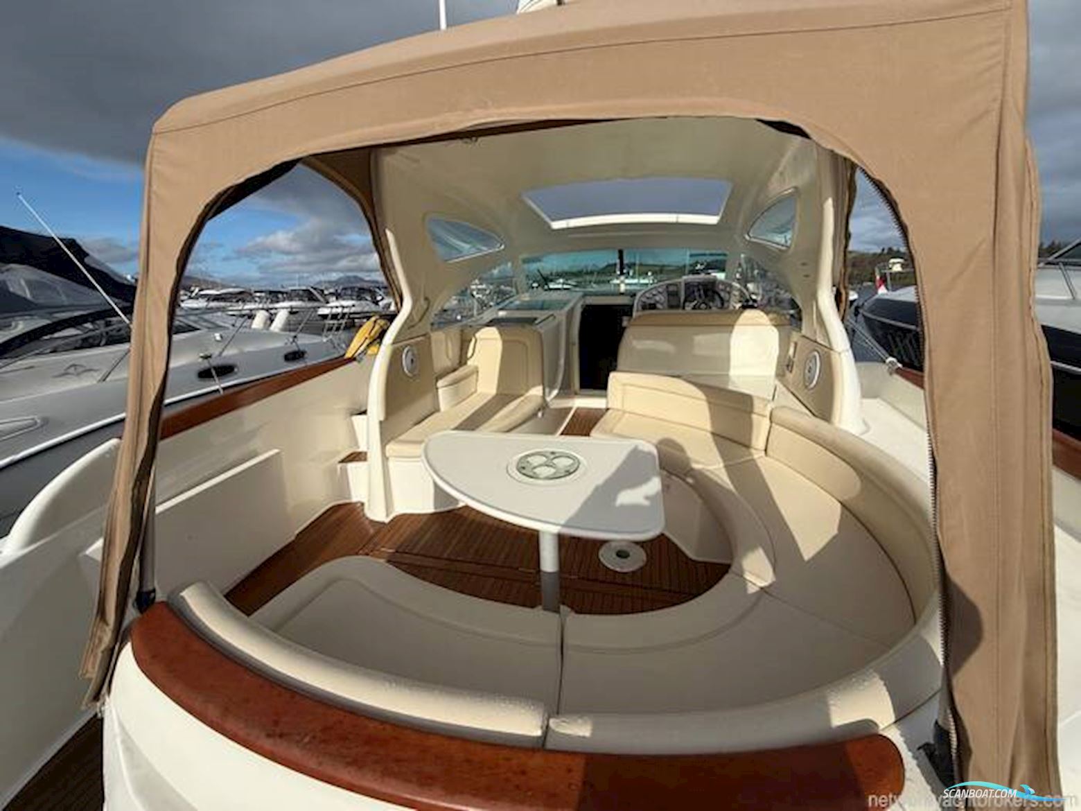 Jeanneau Prestige 34 S Hardtop