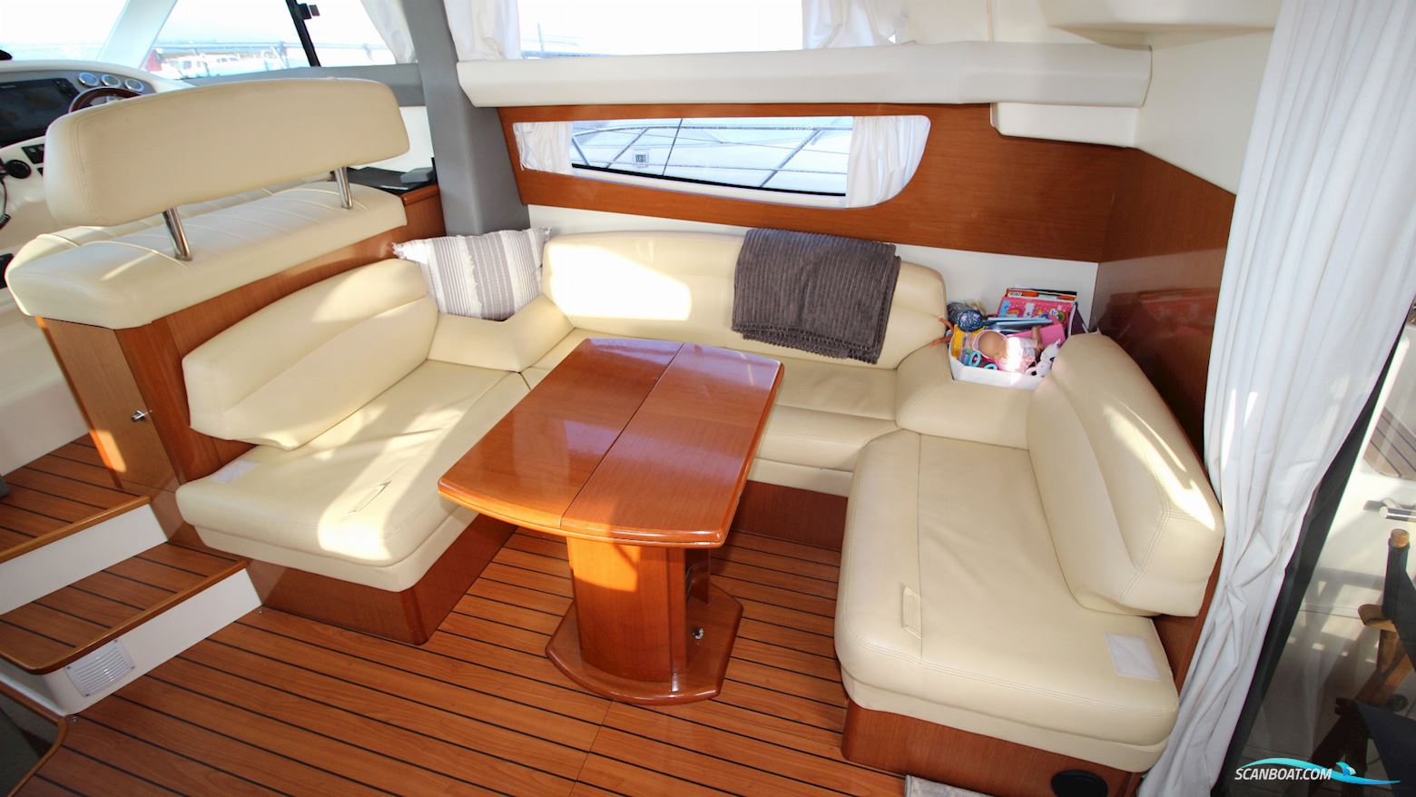 Jeanneau Prestige 42