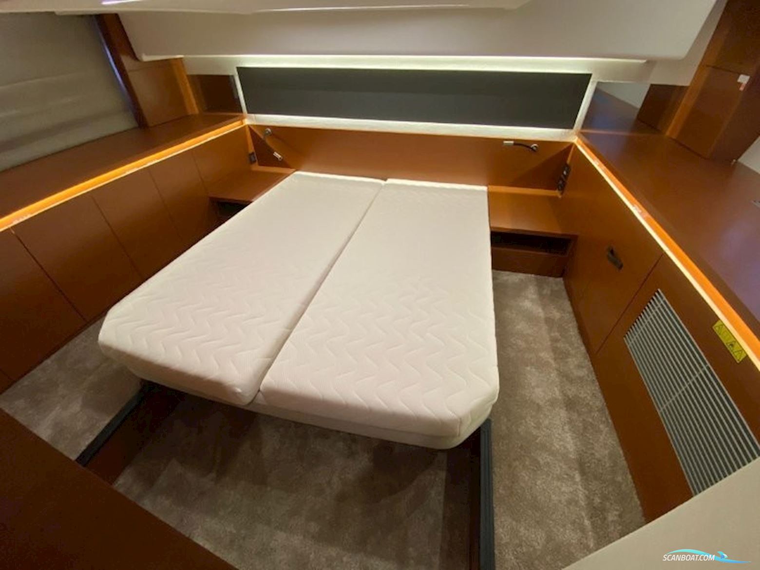 Jeanneau Prestige 420