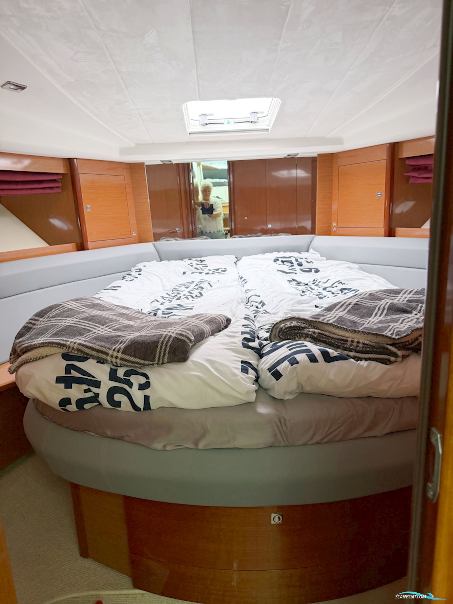Jeanneau Prestige 42S