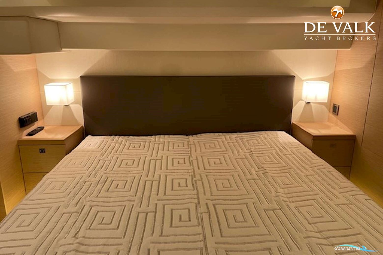 Jeanneau Prestige 50.